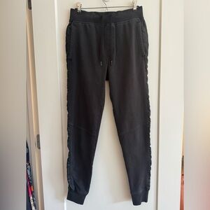 Under Armor Black Jogger Pants - Comfortable Everyday Wear